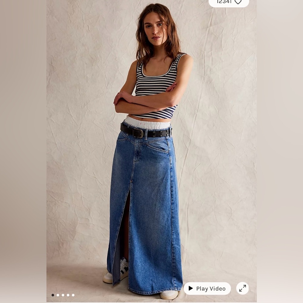 🆕Women’s We the Free Come As You Are Denim Maxi Skirt W/Slit Size 12. NWT